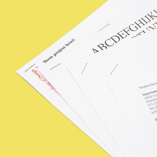 Mini Push Grip Standard (26/6) Hæftemaskine med 500 stk. hæfteklammer - Tilfældig farve