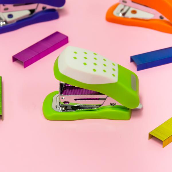 Mini Push Grip Standard (26/6) Hæftemaskine med 500 stk. hæfteklammer - Tilfældig farve