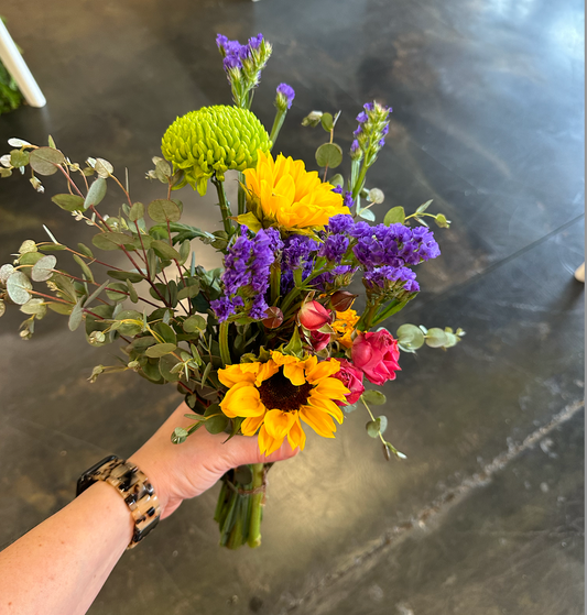 Stems - Grab & Go Bouquet